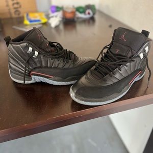 Air Jordan 12s size 11